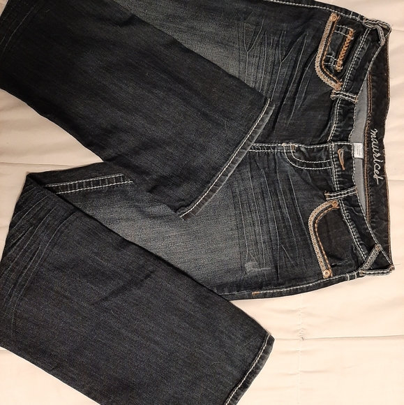 Maurices Jeans - Picture 2 of 3